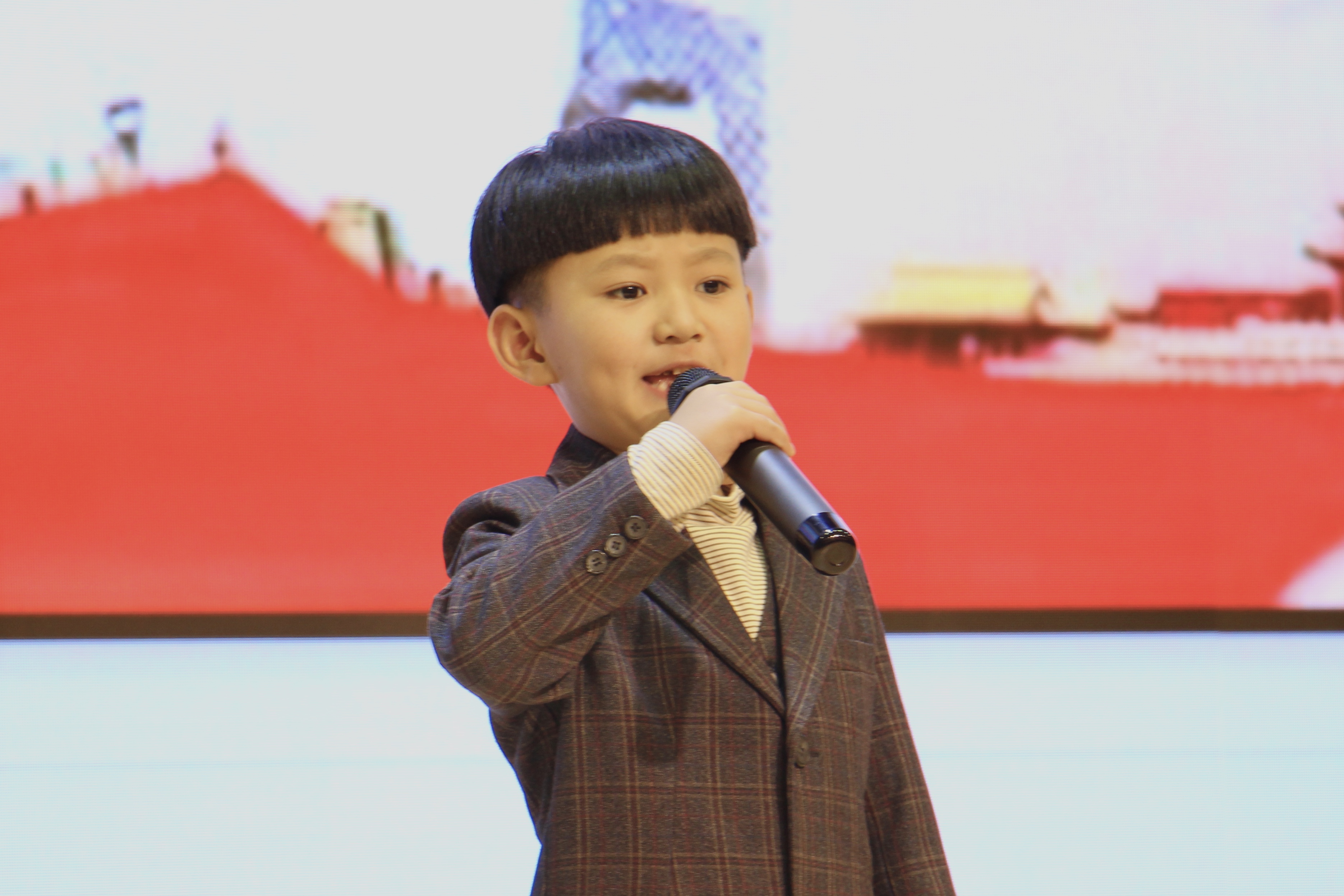 峰山小学诚信故事比赛2 (2).JPG